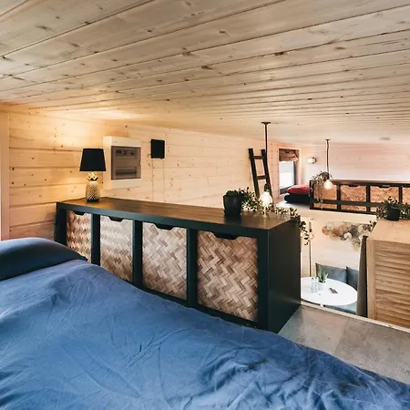 Idyllisches Tiny House Mit Sauna Лёбау