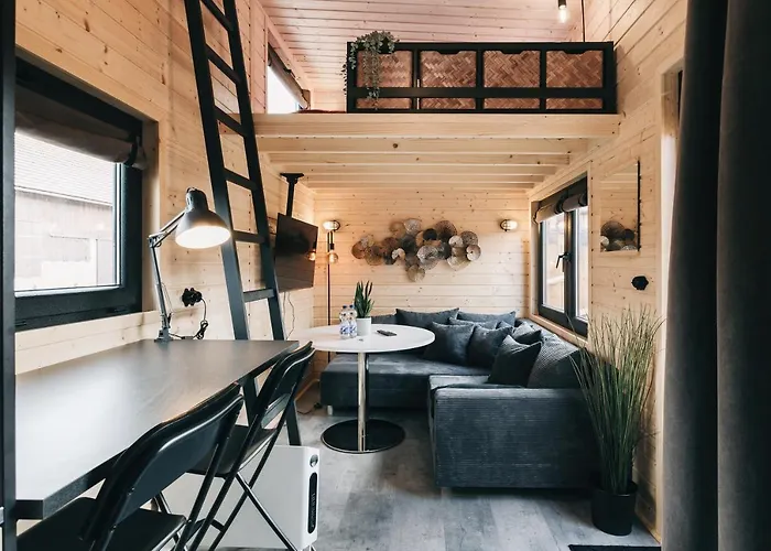 Idyllisches Tiny House Mit Sauna Loebau